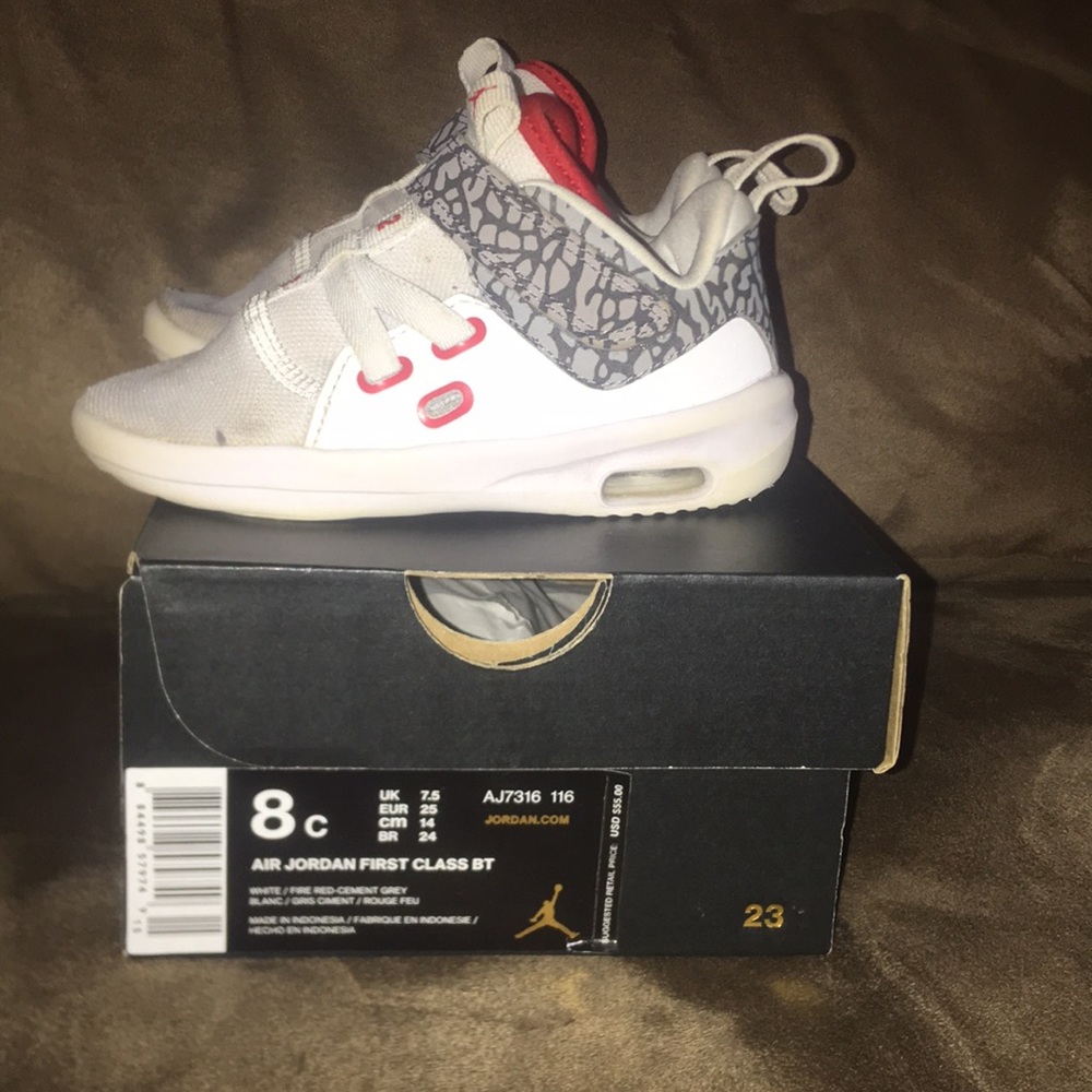 Kids air Jordan’s size 8c